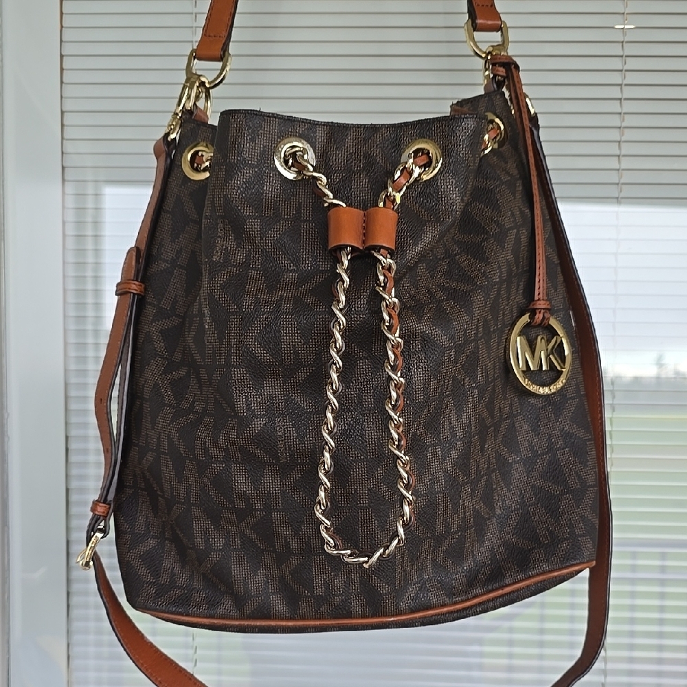 Michael Kors Frankie Brown Shoulder Bag Purse